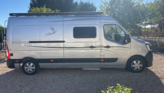 RENAULT MASTER III 2.3 DCI 130 CH EU6 3.5T FONT VENDOME EVASION MASTER VAN DUO image