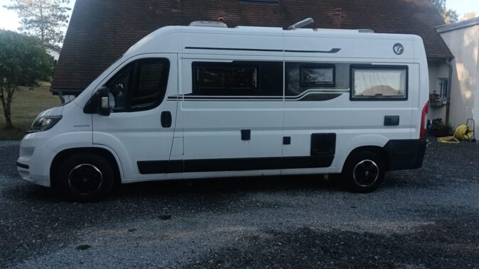 FIAT DUCATO II 2.3 JTD 150 CH 3.5T FONT VENDOME SEJOUR LEADER CAMP image