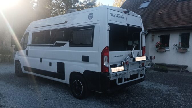 FIAT DUCATO II 2.3 JTD 150 CH 3.5T FONT VENDOME SEJOUR LEADER CAMP image