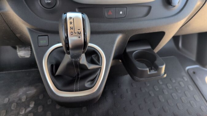 RENAULT Glénan Concept Cars Horizon Van 4 TRAFIC III 2l DCI 145 CV image