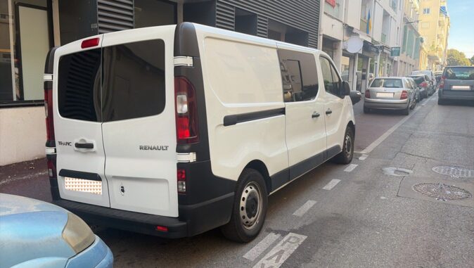 Renault TRAFIC RARE ! Lit XXL, Tout équipé, Renault Trafic image