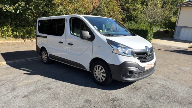 RENAULT RENAULT TRAFIC III 1.6 DCI 115 CH EU5+ CONFORT L1H1 2.8T image