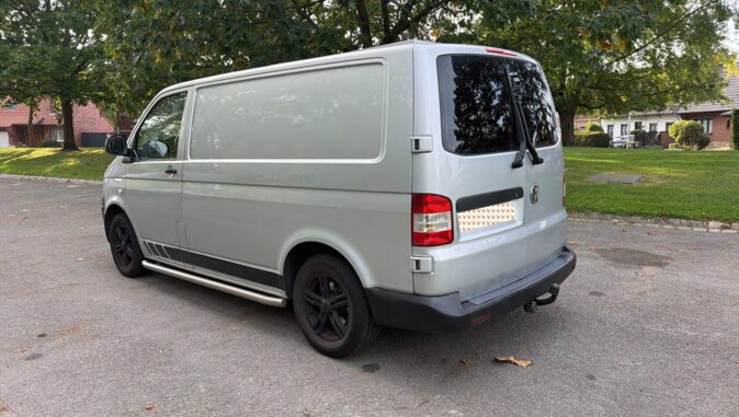 Volkswagen __BRANDLESS__ TRANSPORTER (T5) image
