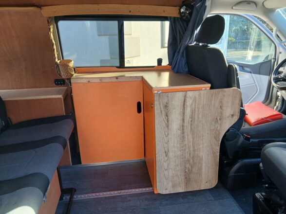 Volswagen VOLKSWAGEN T6 image