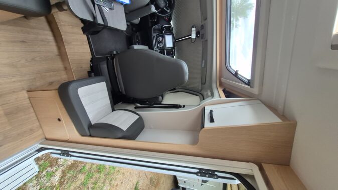 FIAT DUCATO III 2.3 MULTIJET 148 CH EU5+ 3.5T SUNLIGHT PROFILES T 60 image