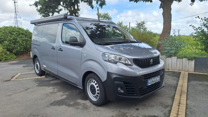 PEUGEOT EXPERT 2016 2.0 BLUEHDI 180 CH EU6 EAT6 PREMIUM PACK STD 2.7T IROISE PEUGEOT EXPERT image