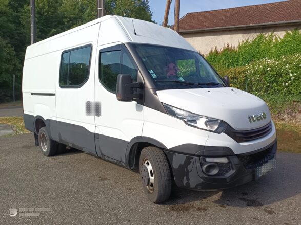 IVECO IVECO DAILY 35C 2.3 TD 130 CV 3.5T image