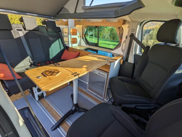Renault Van Mania Trafic image