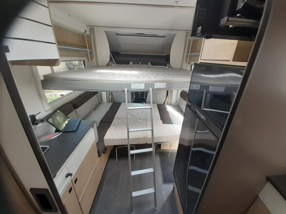 Ford Chausson Transit image