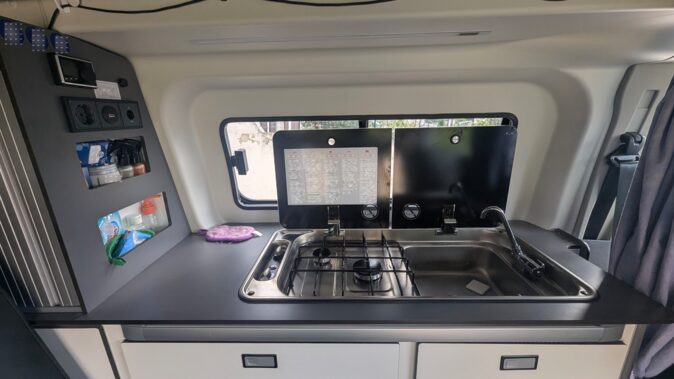 ford Panama P10 Transit Custom image