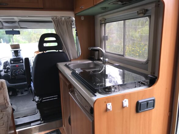 FIAT DUCATO II 2.3 JTD 130 CV EU4 3.3T ELNAGH BARON 580 L image