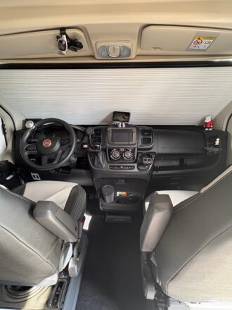 FIAT 2,2L 140 ch boite auto 9 vitesses BENIMAR B144 image
