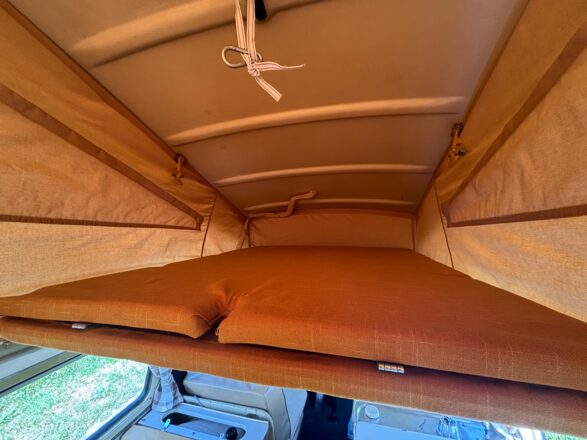 Volkswagen WESTFALIA T2b image
