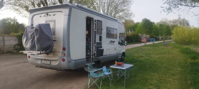 IVECO DAILY 35C18 3.0 TD 176 CV 3.5T LAIKA KREOS 3000 3002 image