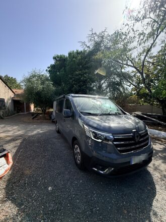 Bavaria Renault Nomade image