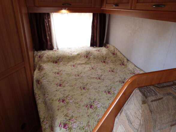FIAT DUCATO II 2.3 JTD 130 CV EU4 3.3T ELNAGH BARON 580 L image