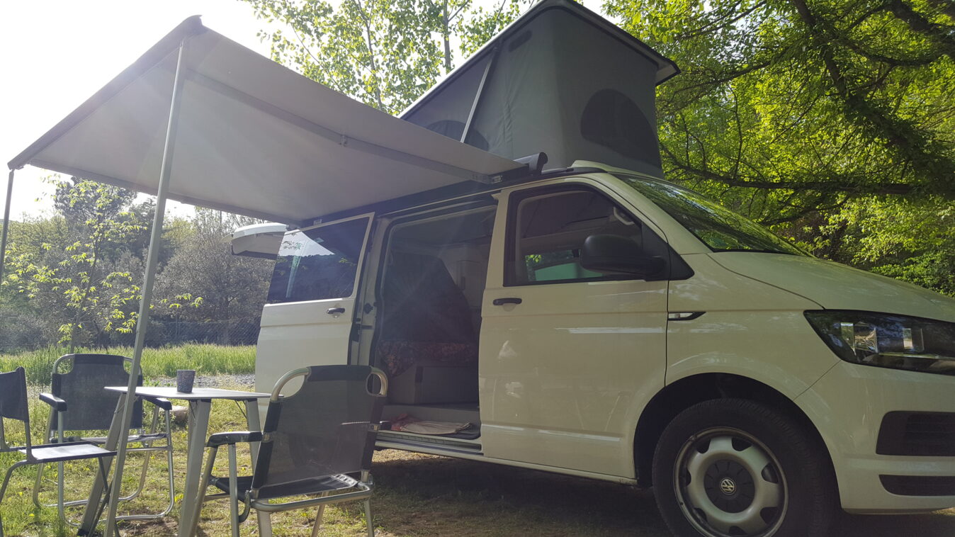 photos.external