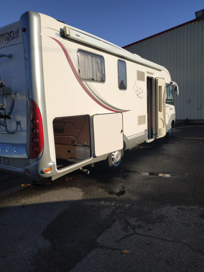 photos.external