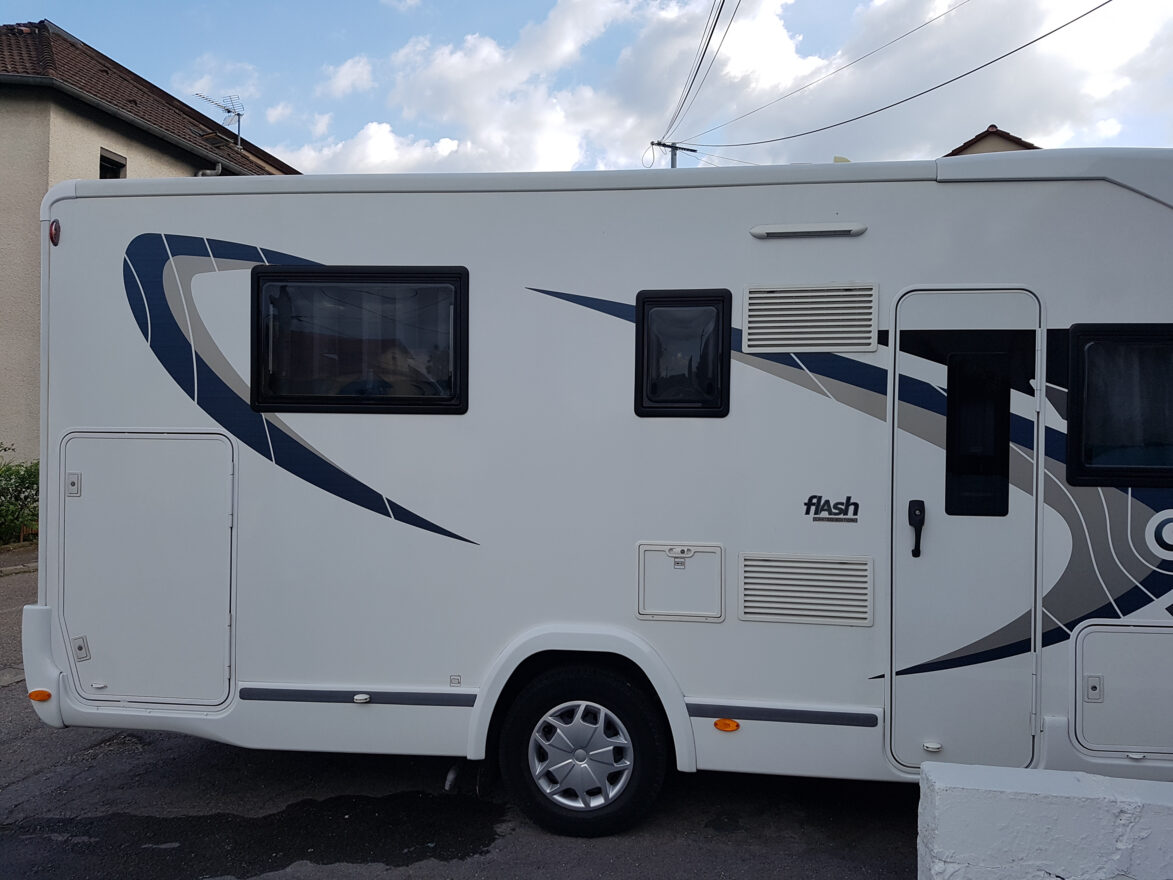 photos.external