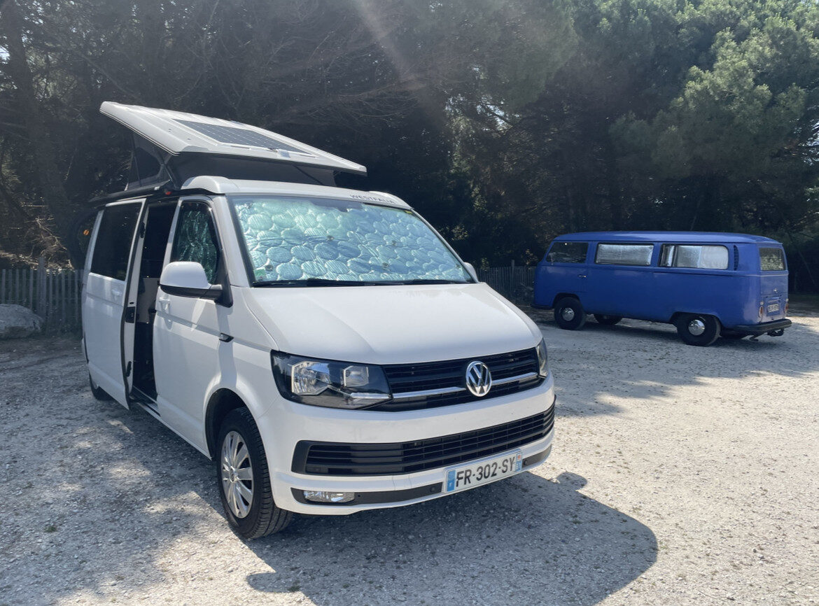 photos.external