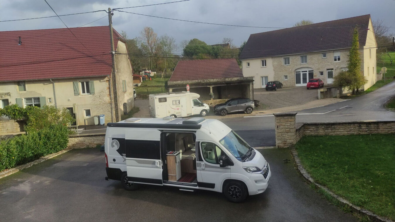 photos.external