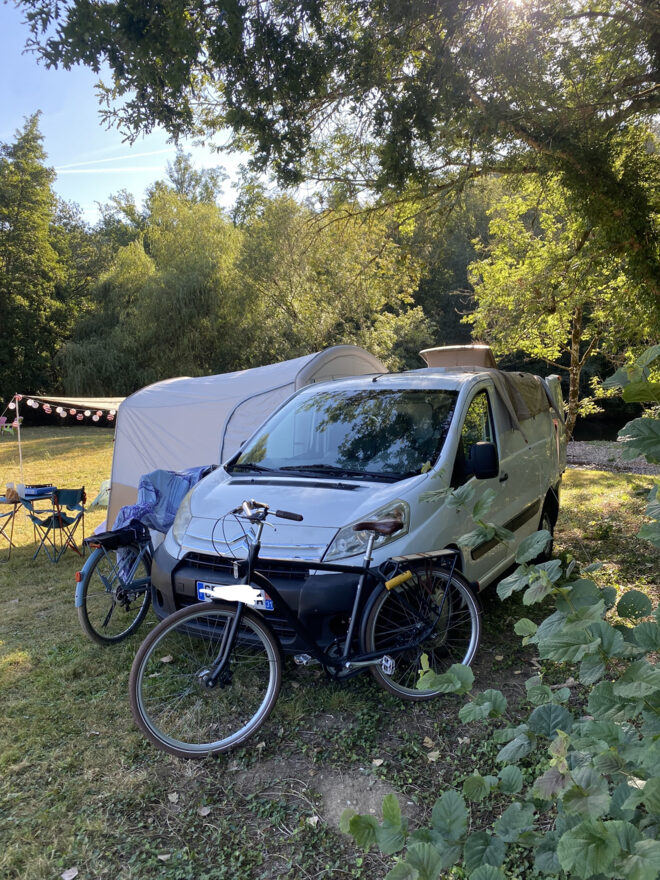 photos.external