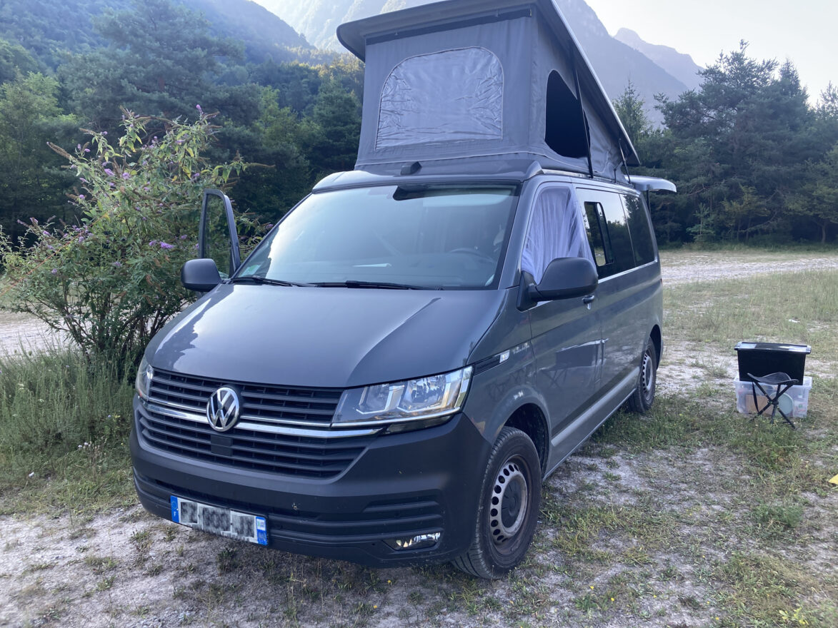 photos.external