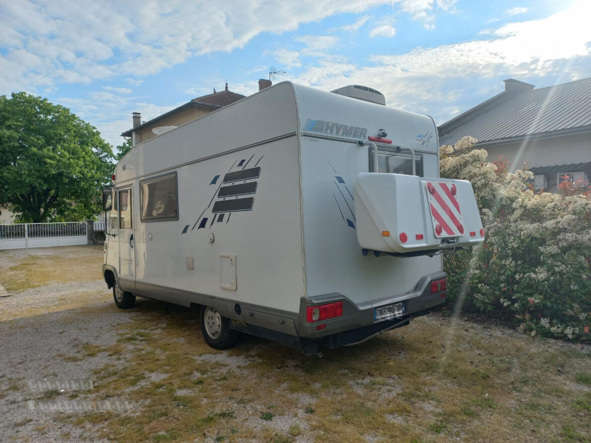 photos.external