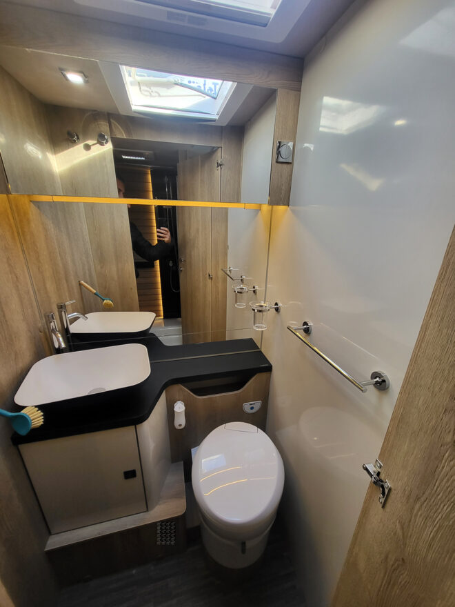 photos.bathroom