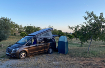 photos.external