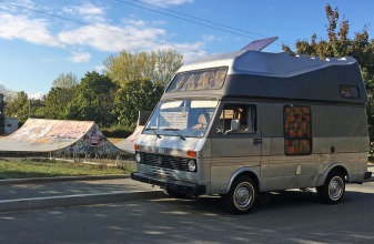 Combi fourgon Vw vintage 6 places à L'île d'Oléron