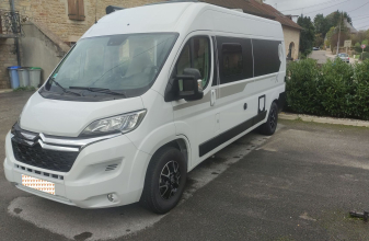 photos.external