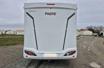 photos.external
