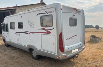 photos.external