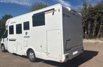 photos.external