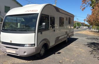 photos.external