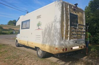 photos.external