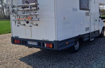 photos.external
