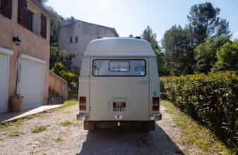photos.external