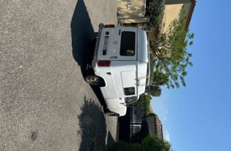 photos.external